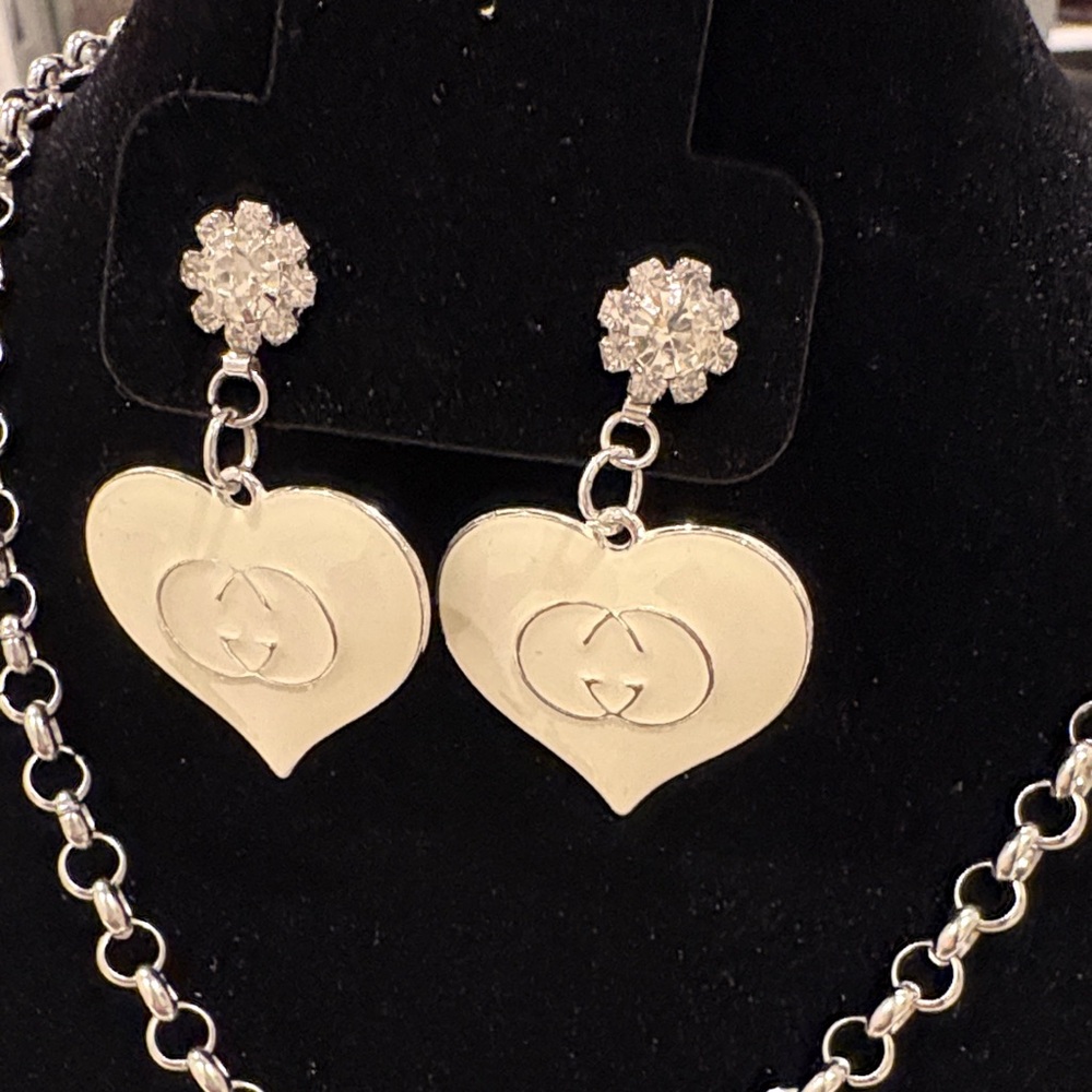 New Elegant Silver Heart Jewelry Set for Valentines 💘 Day or Mother’s Day - Picture 2 of 5
